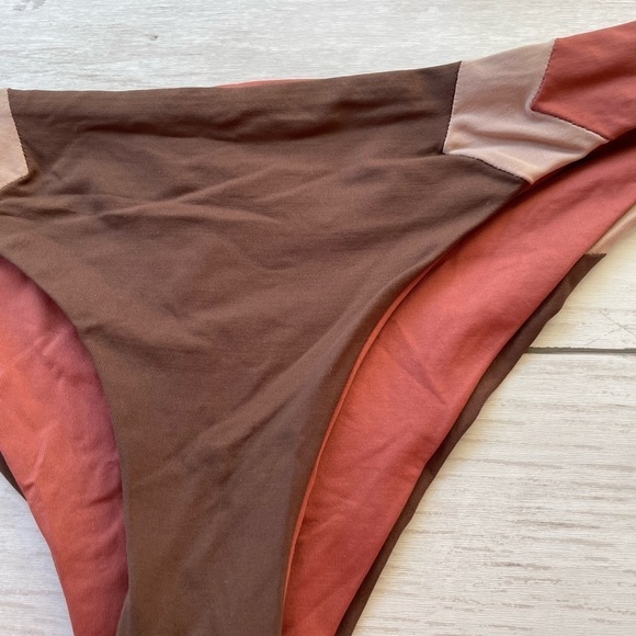 L Space Reversible Bikini Bottom Size M - Picture 2 of 7